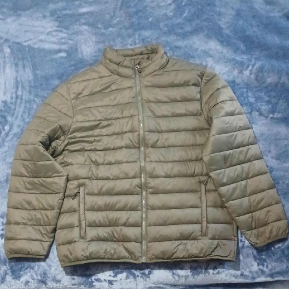 Swiss Tech Olive Green Puffer Jacket Size L